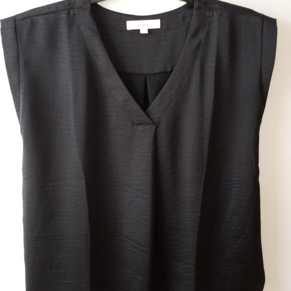 'LOFT' Petites Solid Black Cap Sleeve Faux Satin Top Size LP EUC - Picture 1 of 8